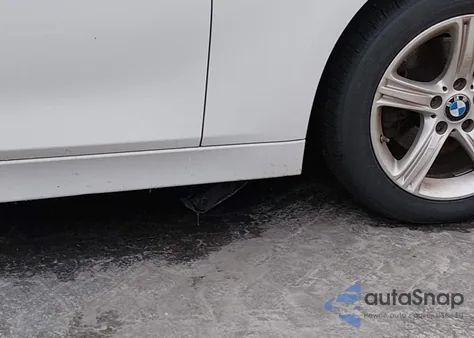 2015 BMW 320I xDrive z USA, uszkodzony, nr VIN WBA3C3G52FNS73358